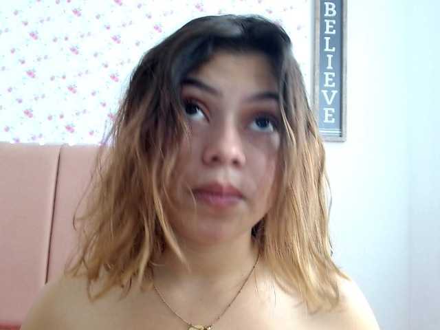 AmberSilk live cam on BongaCams