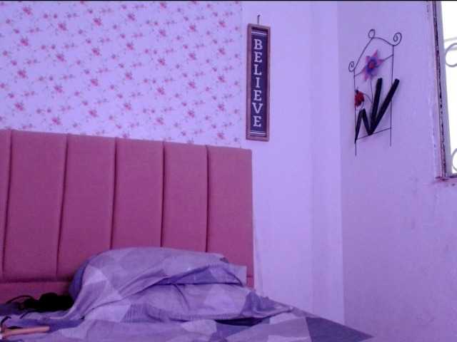 AmberSilk live cam