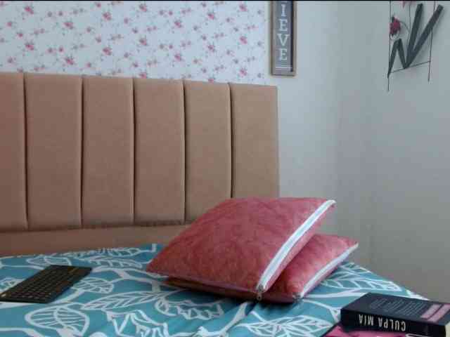 AmberSilk webcam