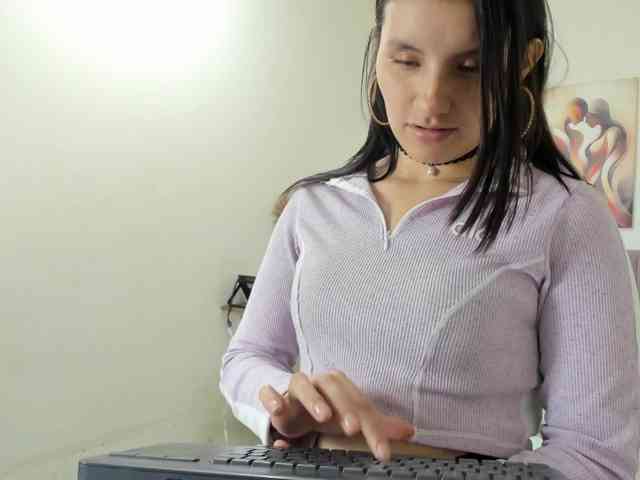 Antonella-wish webcam