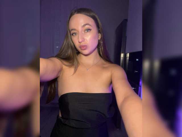 Alisaa-00 live cam on BongaCams