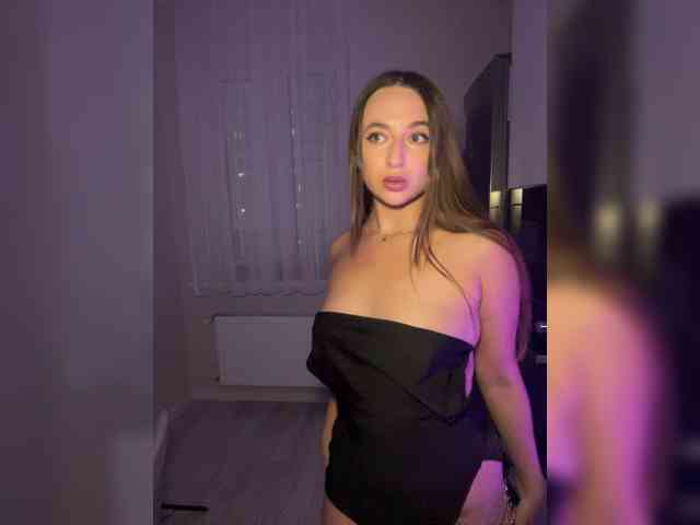 Alisaa-00