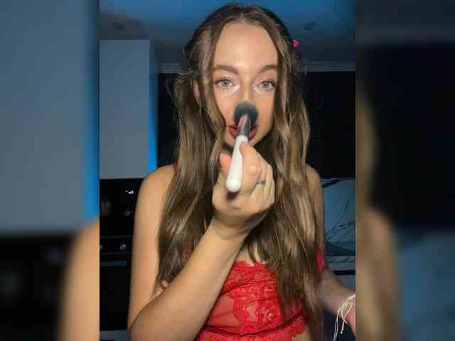 Alisaa-00 webcam