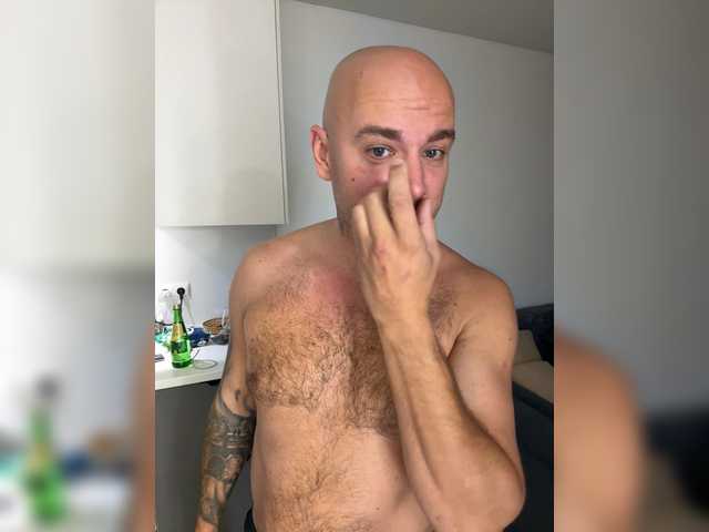 ALEXMILANA live cam on BongaCams