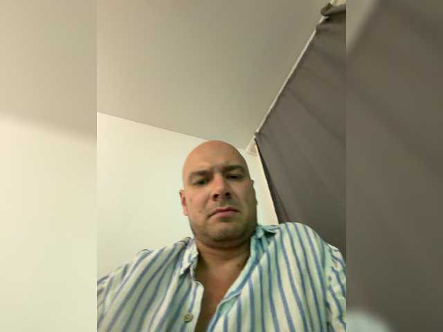 ALEXMILANA live cam on BongaCams