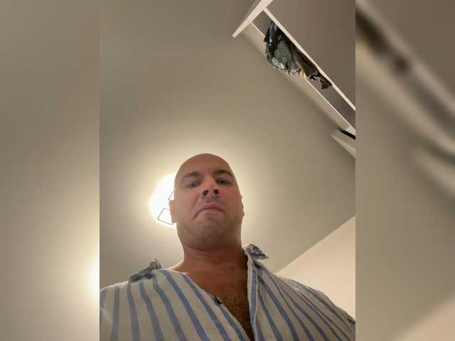ALEXMILANA live cam on BongaCams