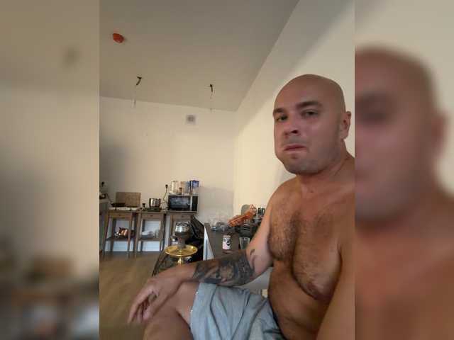 ALEXMILANA live cam on BongaCams