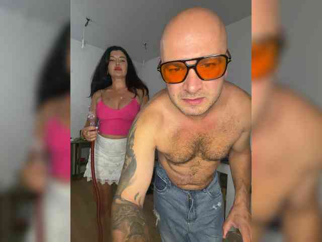 ALEXMILANA webcam