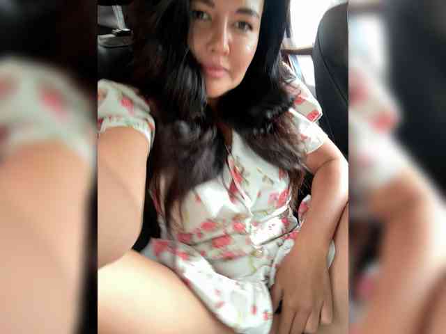 ALEXMILANA webcam