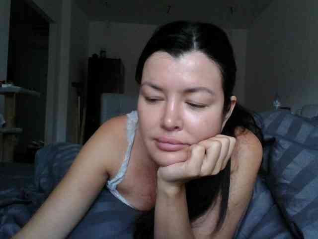 ALEXMILANA webcam