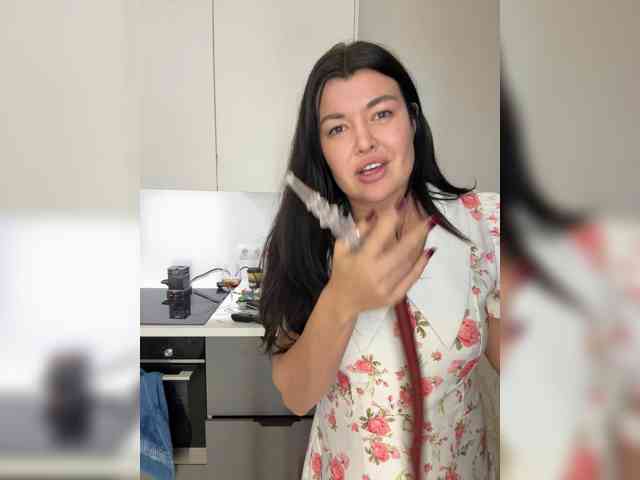 ALEXMILANA webcam