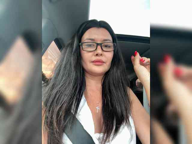 ALEXMILANA webcam
