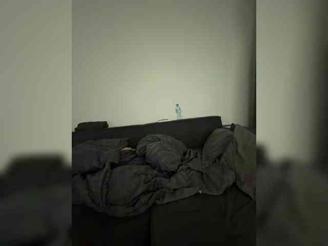 ALEXMILANA webcam