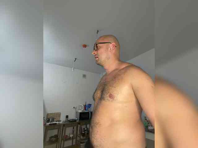 ALEXMILANA webcam