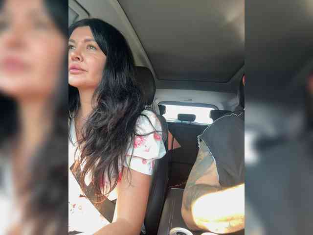 ALEXMILANA webcam