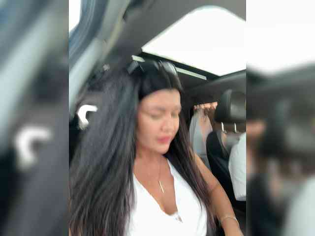 ALEXMILANA webcam