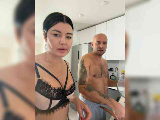 ALEXMILANA webcam