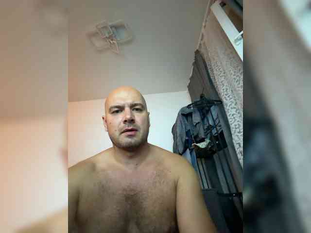 ALEXMILANA webcam