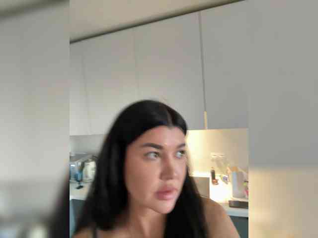 ALEXMILANA webcam
