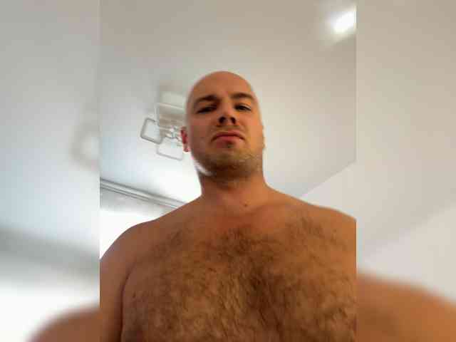 ALEXMILANA webcam