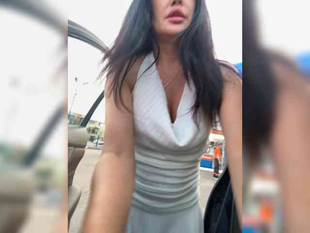 ALEXMILANA webcam