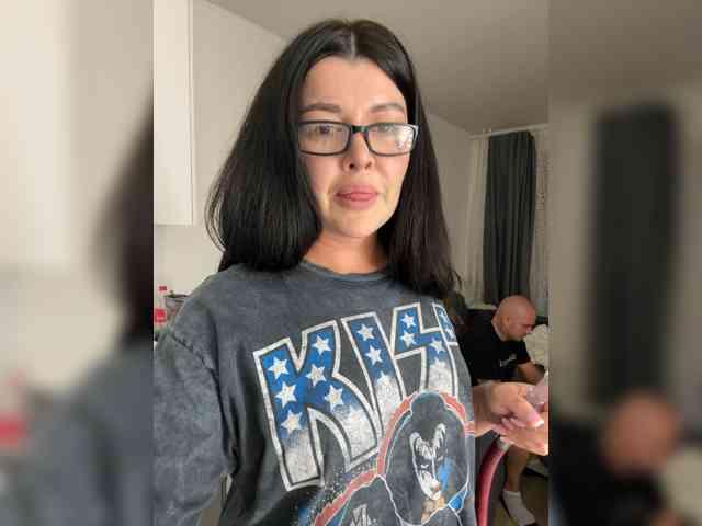 ALEXMILANA webcam