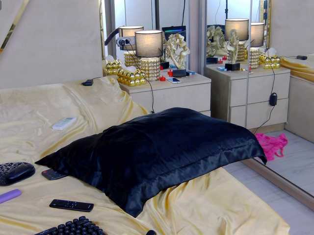 AishaSkye live cam on BongaCams
