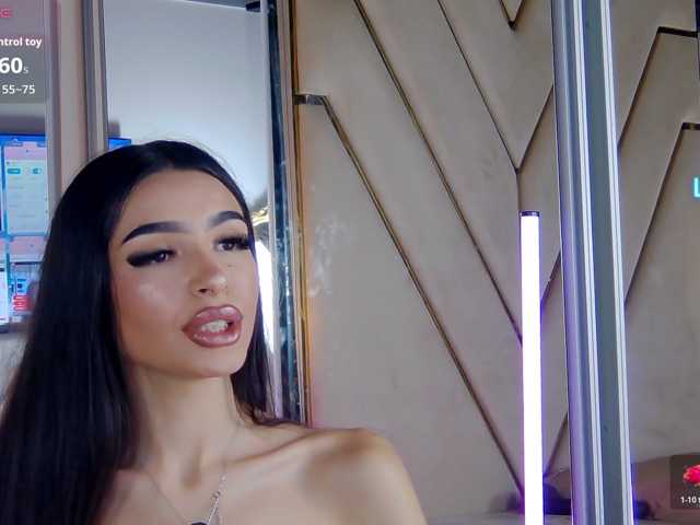 AishaSkye live cam on BongaCams