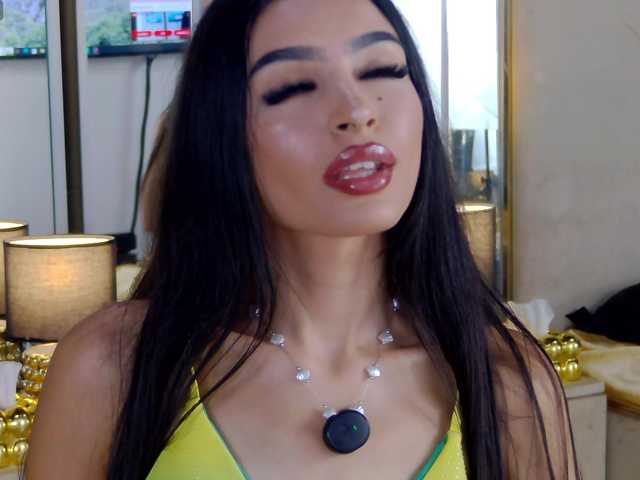 AishaSkye live cam on BongaCams