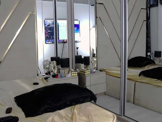 AishaSkye Live Cam su BongaCams
