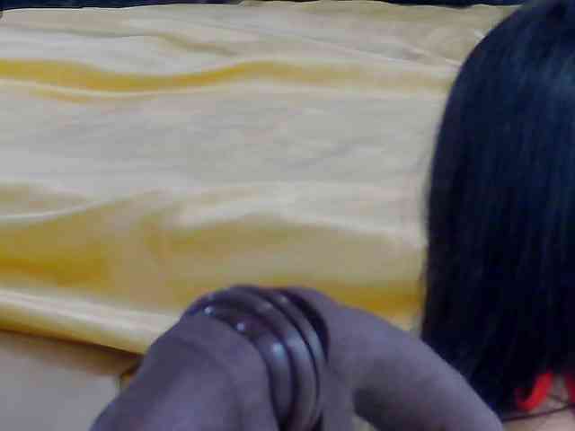 Modella: AishaSkye