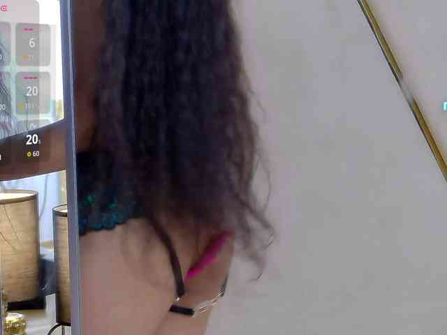 Modella: AishaSkye
