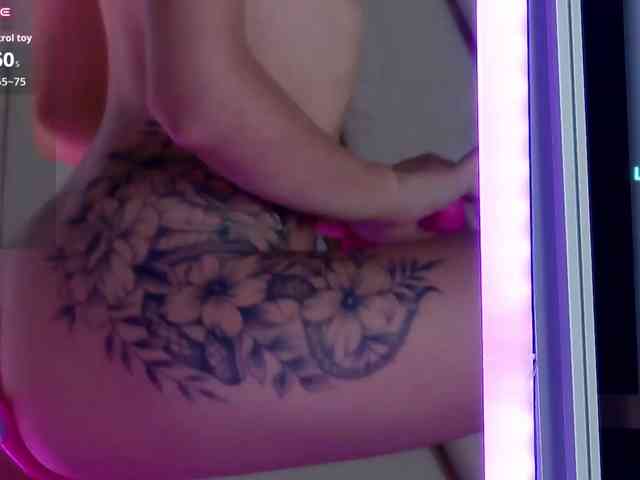 Modella: AishaSkye