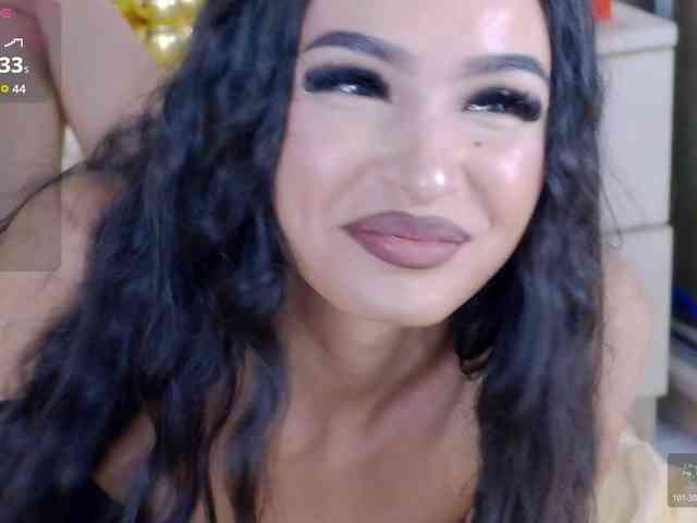 AishaSkye webcam