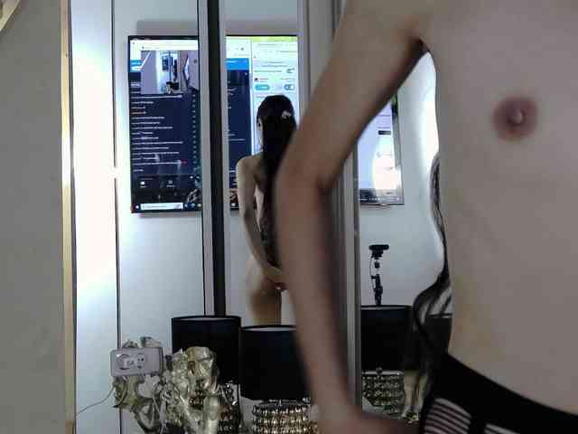 AishaSkye webcam
