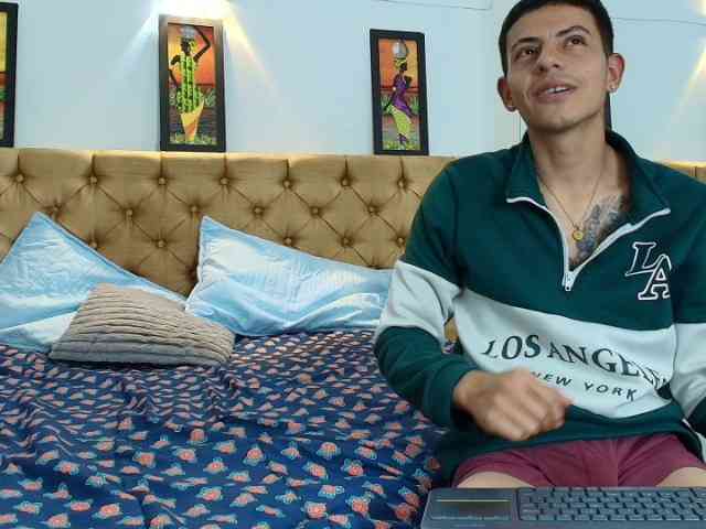 celesteandblake's live room
