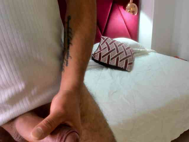 ThiagoSins Live Webcam on BongaCams