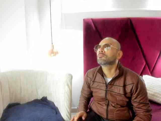 ThiagoSins Sex Cam Show