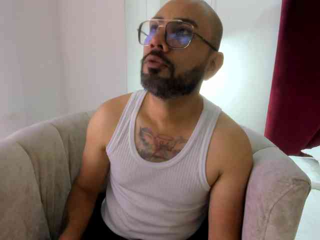 ThiagoSins Live Webcam on BongaCams