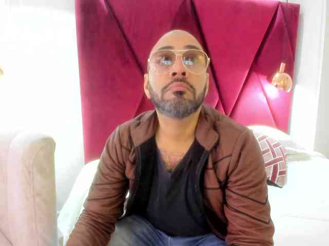 ThiagoSins Live Webcam on BongaCams