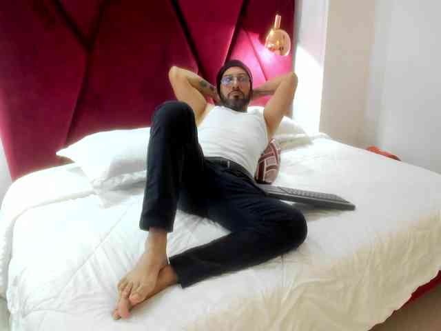 ThiagoSins Live Webcam on BongaCams