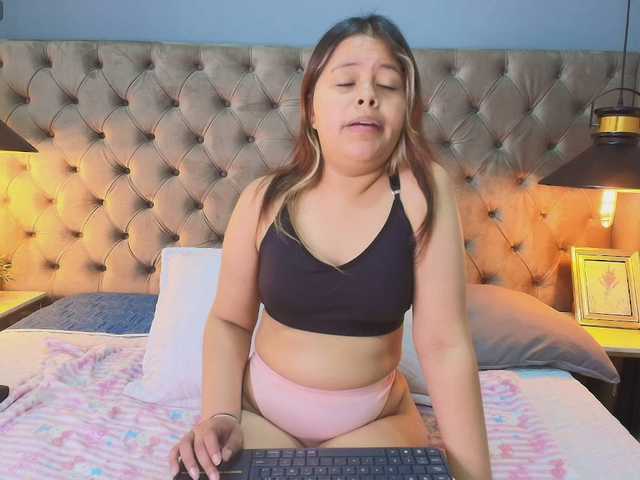 KylieSweett live cam on BongaCams