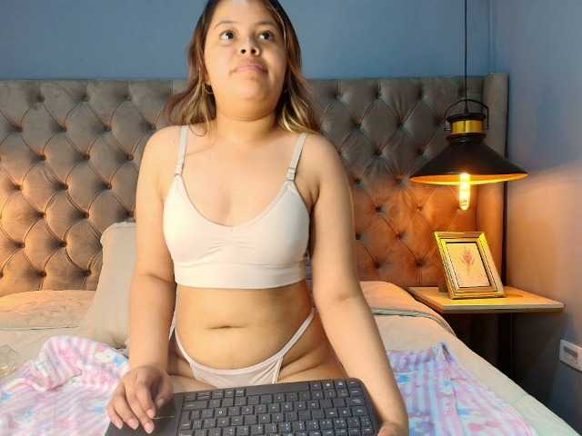 KylieSweett live cam on BongaCams
