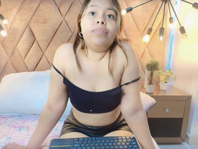 KylieSweett live cam on BongaCams