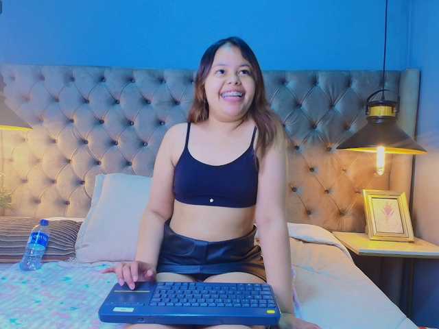 KylieSweett live cam on BongaCams