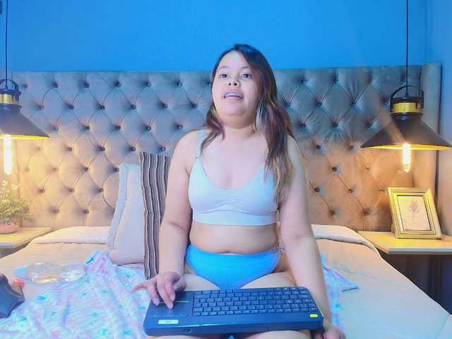 KylieSweett live cam on BongaCams