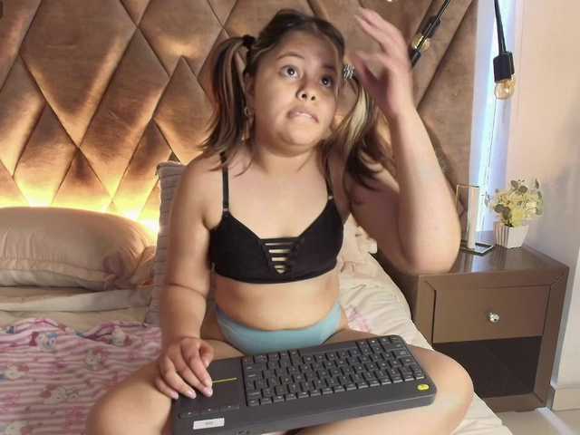 KylieSweett live cam on BongaCams