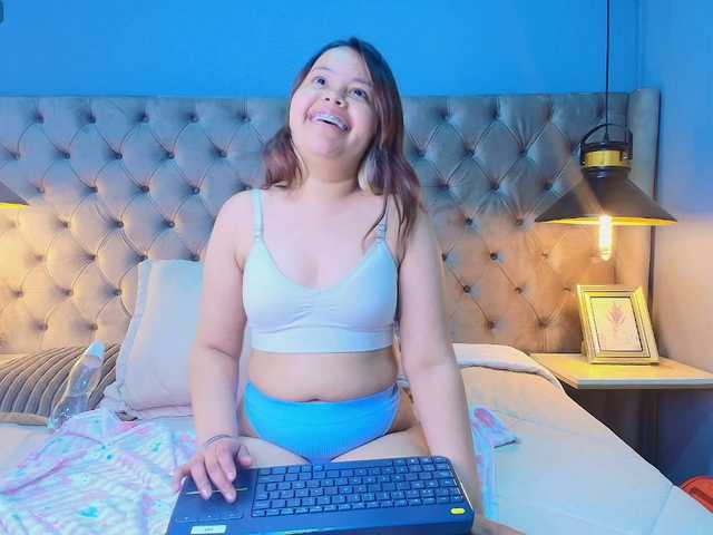 KylieSweett live cam on BongaCams