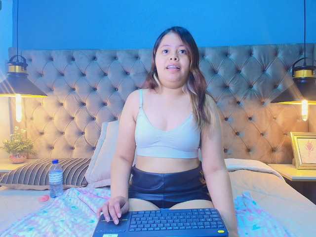 KylieSweett live cam on BongaCams