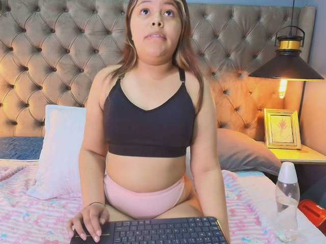 KylieSweett live cam on BongaCams